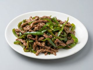 43. Ternera Con Pimientos Verdes