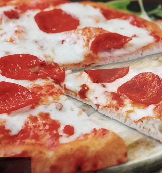 Pizza Napoli Diavola (30 Cm.)