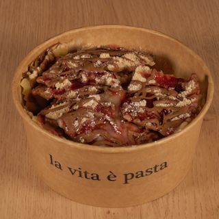Raviolis de Nutella con sirope de frutos rojos