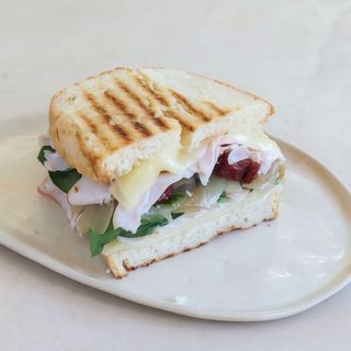 Bikini de Pavo con Queso.