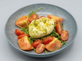 Ensalada de burrata
