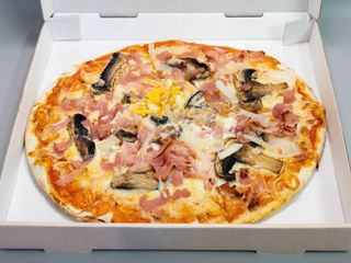 Pizza Americana (33 Cm.)
