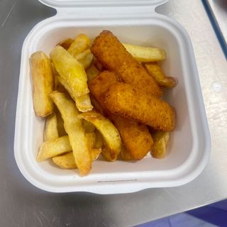 Fish fingers (3) and chips