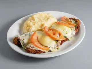 Milanesa Caprese De Pollo