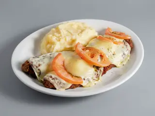 Milanesa Caprese De Berenjena