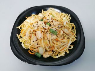 53. Wok De Tallarines Con Pollo
