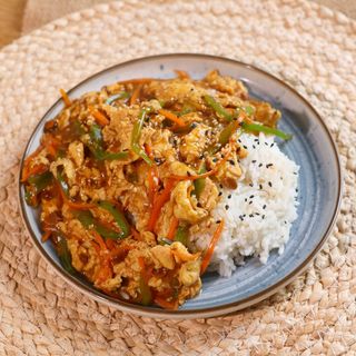 25. Huevos De Pimiento Verde Y Arroz