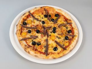 Pizza Genuina Putanesca