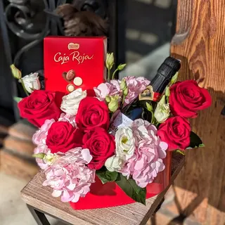 Rosé Romance Box