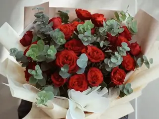 Red Intention - Ramo de 51 rosas