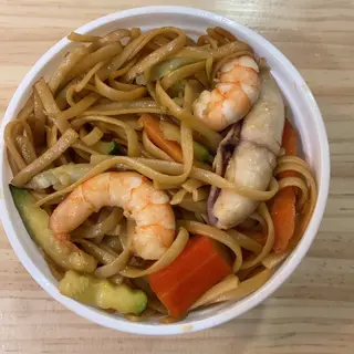 76A. Tallarines tres delicias