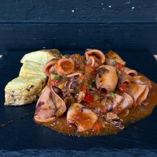 Calamares en salsa americana