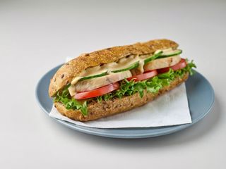 Bocadillo Vegetal Con Pollo