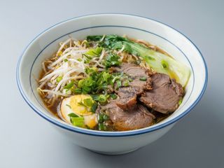 Ramen de ternera salsa soja