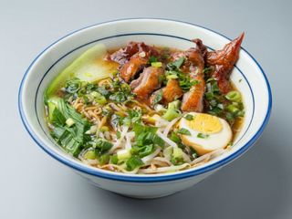 Ramen de pato en salsa soja