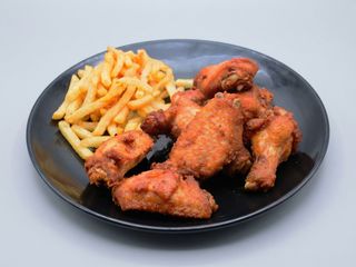 Muslitos Y Alitas De Pollo