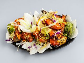New star mix grill with naan and curry suace
