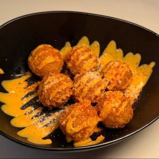 Croquetas Mac and cheese