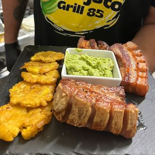 Chicharrón de cerdo