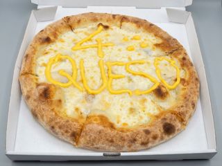 Pizza 4 Quesos
