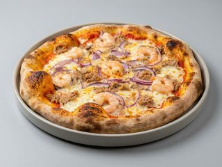 Pizza Atun, Cebolla Y Gambas