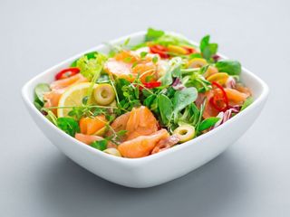 Ensalada De Salmón Y Aguacate