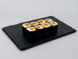 M1.Maki De Salmón (8 Uds.)