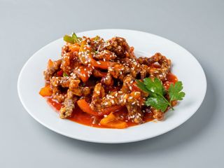 Ternera crujiente con salsa piel de naranja