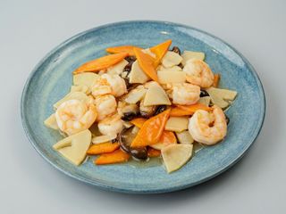 GAMBAS CON BAMBOO Y SETAS