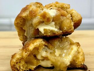 Macadamias, choco blanco y gel de limón