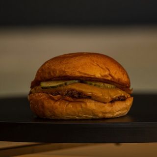 CHEESEBURGER