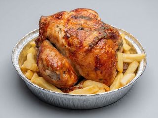 42. Pollo Entero Con Patatas