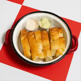Bites de Focaccias casera con dos Salsas.
