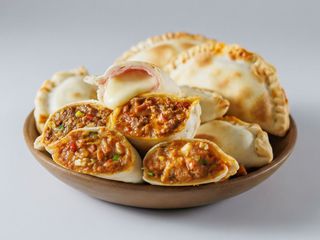 6 Empas  + 2 Bebidas