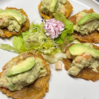 TOSTONES DRAG QUEEN