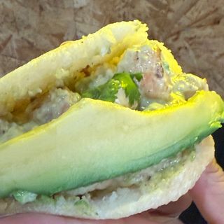 AREPA REINA DE GAMBAS