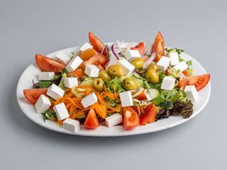 Ensalada Con Queso Feta