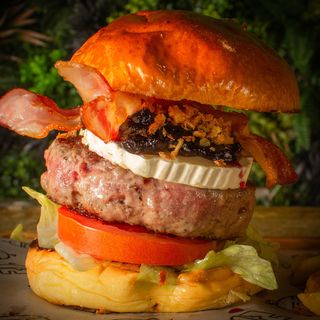 Hamburguesa Clásica  House Burger Grande (180G.)