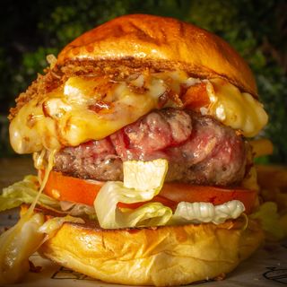 Hamburguesa Especial Bumblebee Grande (180G.)