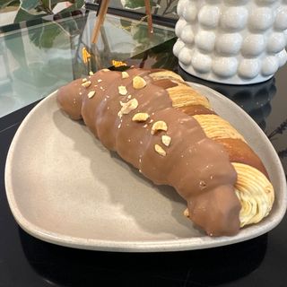 Croissant ee Nutella