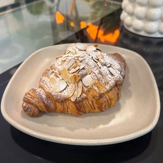 Croissant de almendras