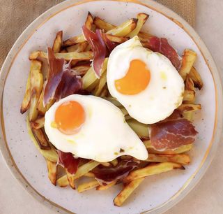 Huevos Rotos Con Jamón Pata Negra