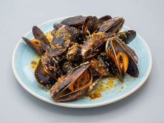 Ración De Mejillones A La Marinera