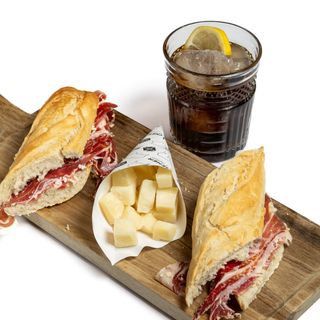Menú Bocadillo Pata Negra