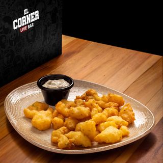 Sepia Frito Con Alioli Y Limón