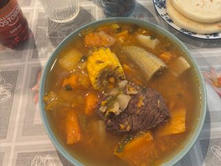 Sancocho mixto de ternera y pollo  1000ml