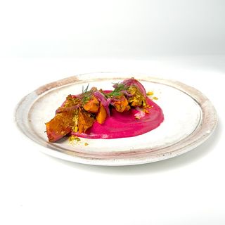 Boniato con Salsa de Remolacha