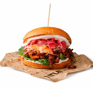 BBQ Pulled Mushroom Bap Burger