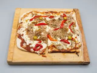 ATUN Y CEBOLLA  1/2 MTR (8 PORCIONES)
