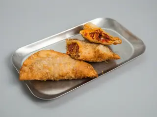 Empanadillas caseras de la abuela (2 uds)